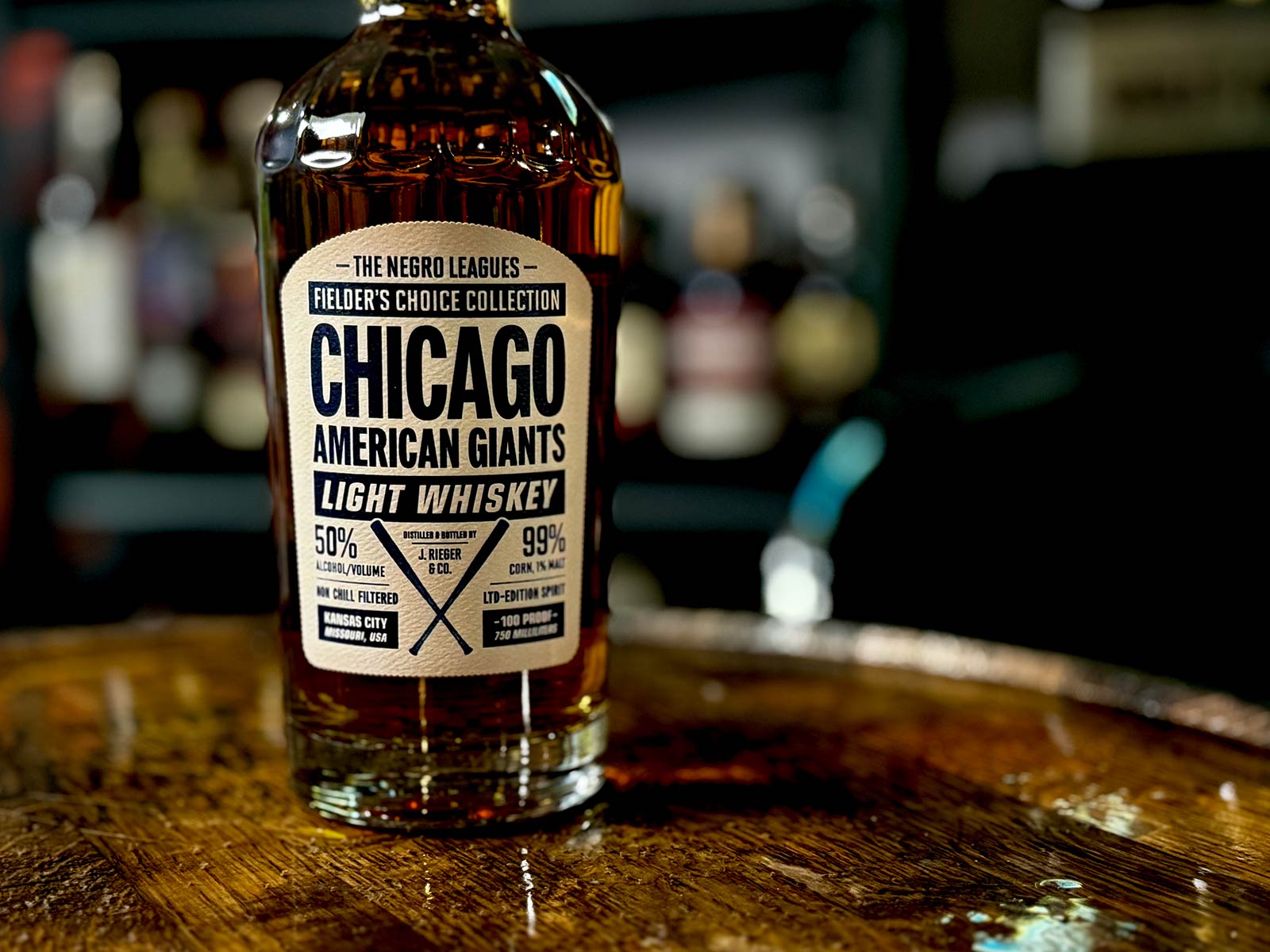 CHICAGO AMERICAN GIANTS LIMITED-EDITION LIGHT CORN WHISKEY